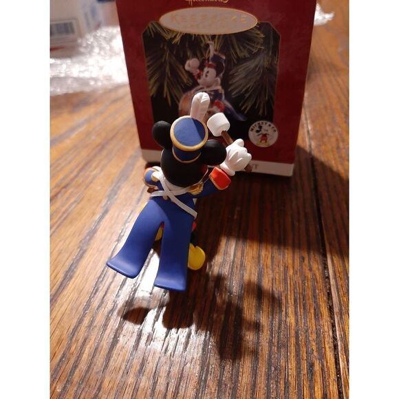 New 1997 Hallmark Keepsake Handcrafted Bandleader Mickey Mouse Ornament - Picture 4 of 6